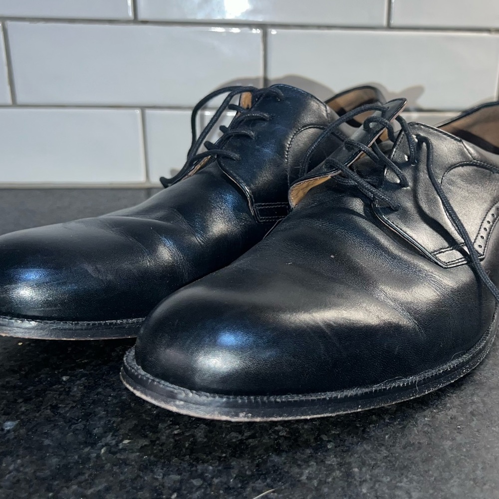 Johnston Murphy Black Dress Shoes Size 12 - only worn a couple times